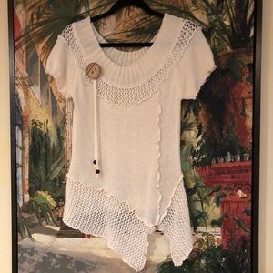 ❤️Unique & Rare Lightweight Abstract Knitted Top❤️